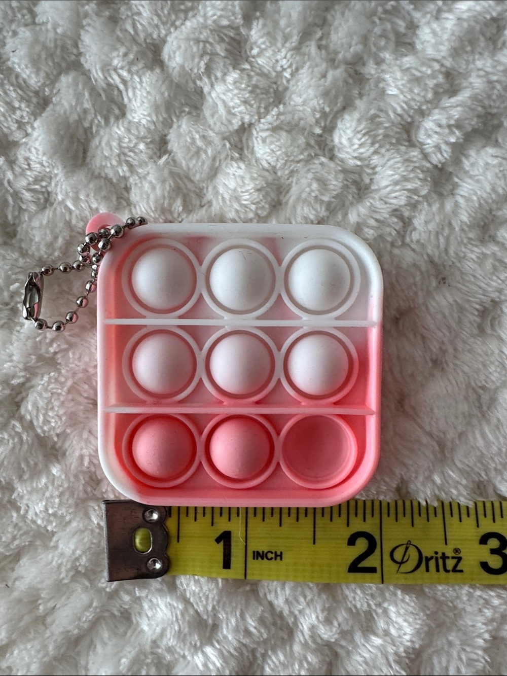 🎉🆕 Mini Pop It Keychain Fidget Toy Bundle – 12 Pieces + Extra Chain Links - Picture 4 of 4